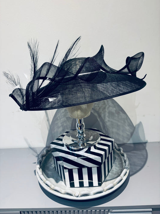 Black and White Full Hat