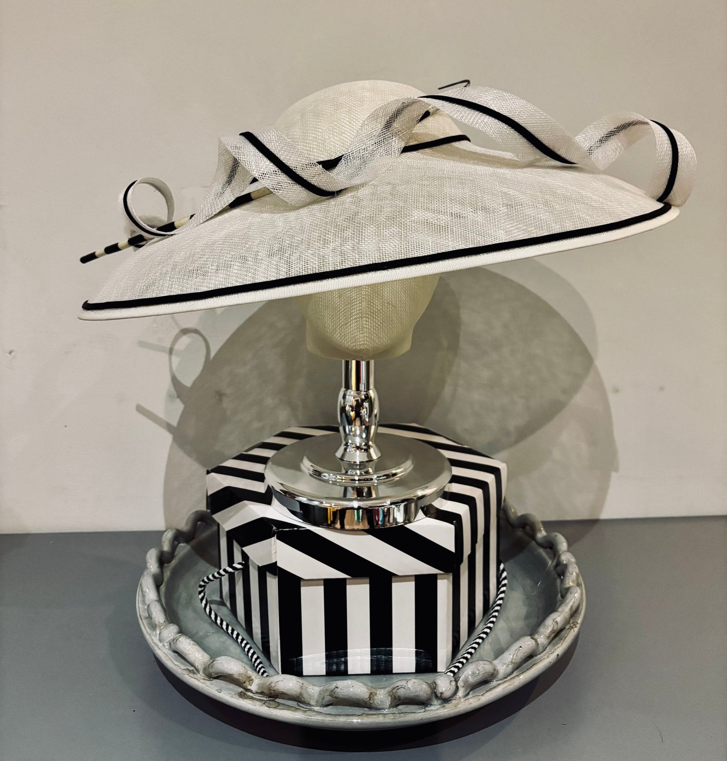 Black and White Full Hat