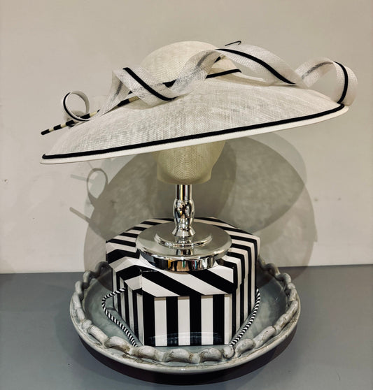 Black and White Full Hat